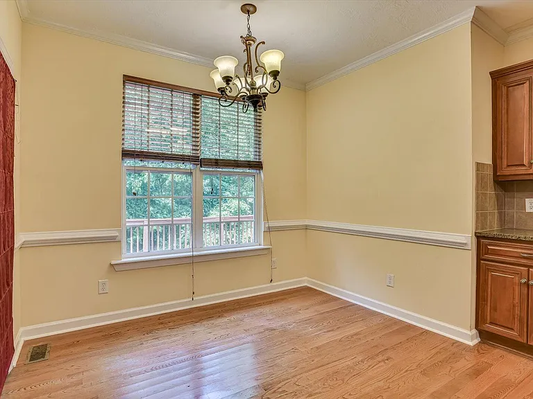 2103 Wythe Dr — Photo 15