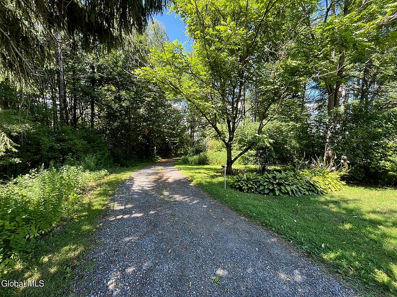 3rd image of 380 County Highway 106