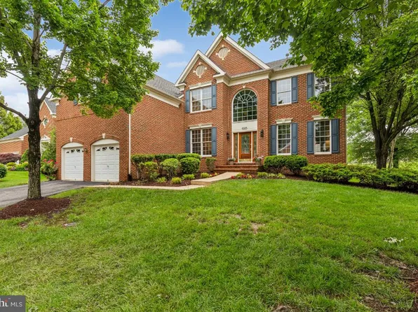 43229 Augustine Pl, Ashburn, VA 20147