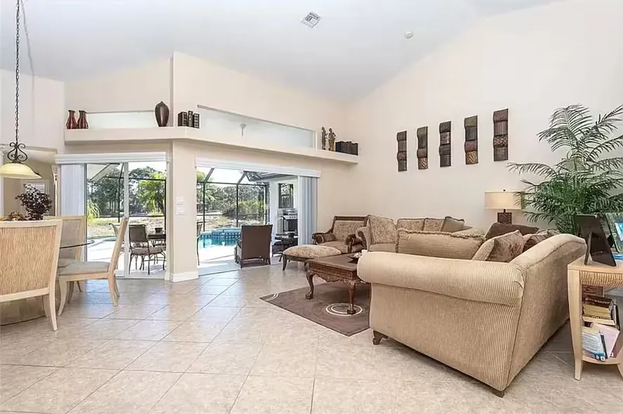 30 Pinhurst Place - 1 — Photo 3