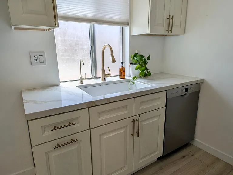 809 S 4th St #6 — Photo 5