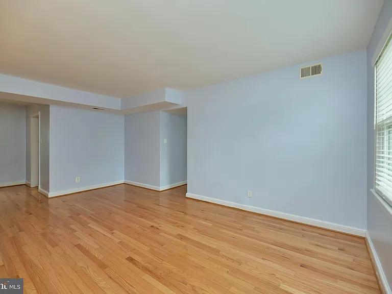 2501 Arlington Blvd #2 — Photo 4