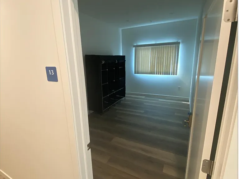 626 Landfair Ave #11 — Photo 21