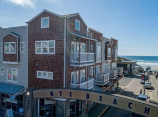 325 NW Coast St UNIT F, Newport, OR 97365