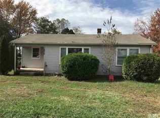1472 6th St SE, Hickory, NC 28602