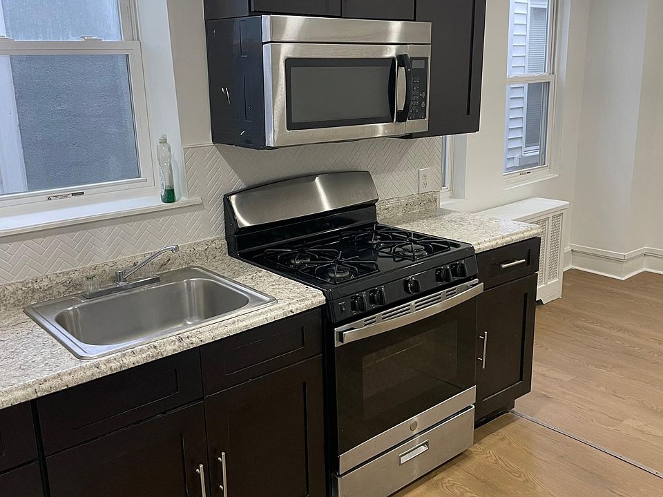 1st image of 5919 Chancellor St #2