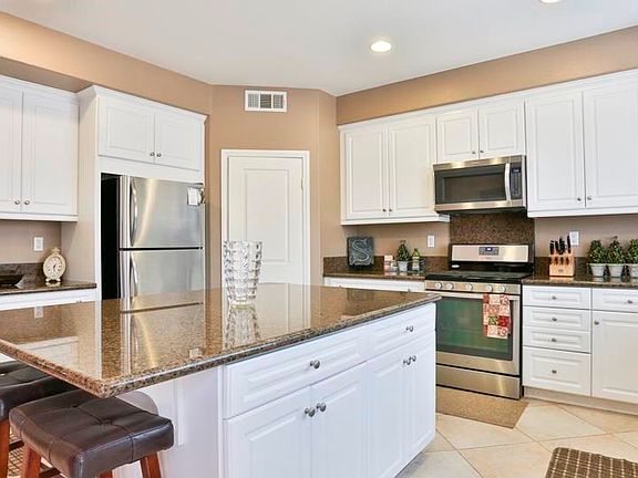 4th image of 41120 Pascali Ln