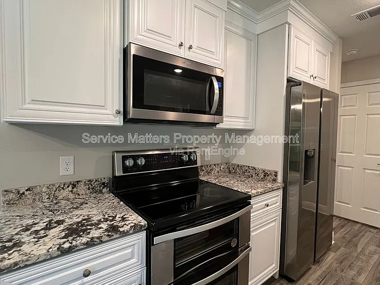 2965 N 14th Ave — Photo 13