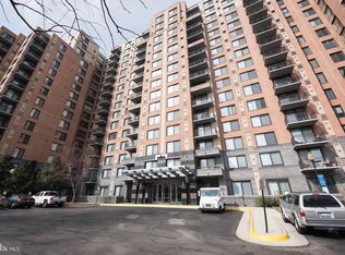 2451 Midtown Ave APT 905, Alexandria, VA 22303