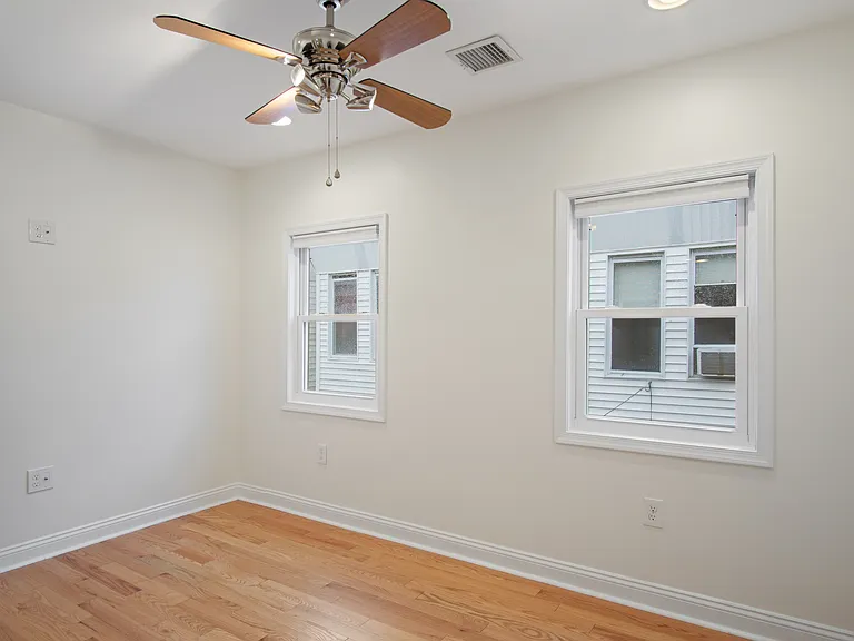 2355 E Harold St — Photo 9