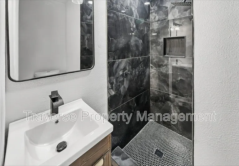 3716 Clotell Dr — Photo 13