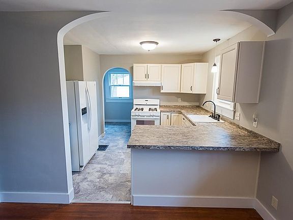 5th image of 1015 Wallace Ave