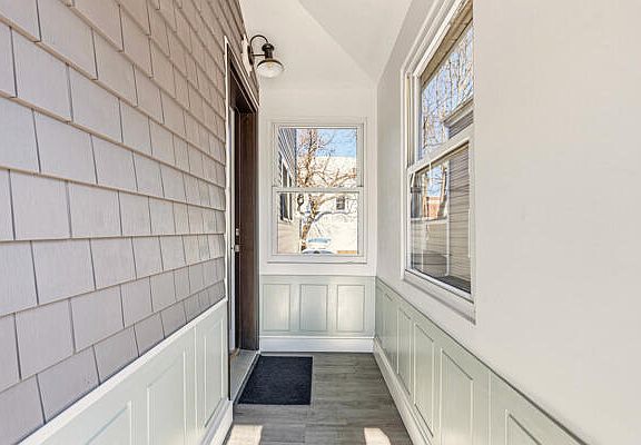 3rd image of 6 Middle Street