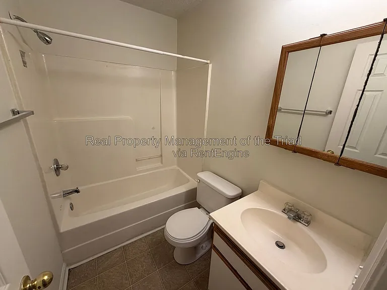 1500 Gatewood Ave #122 — Photo 12