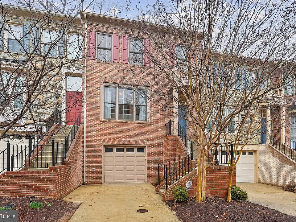 1st image of 1019 Grand Oak Way