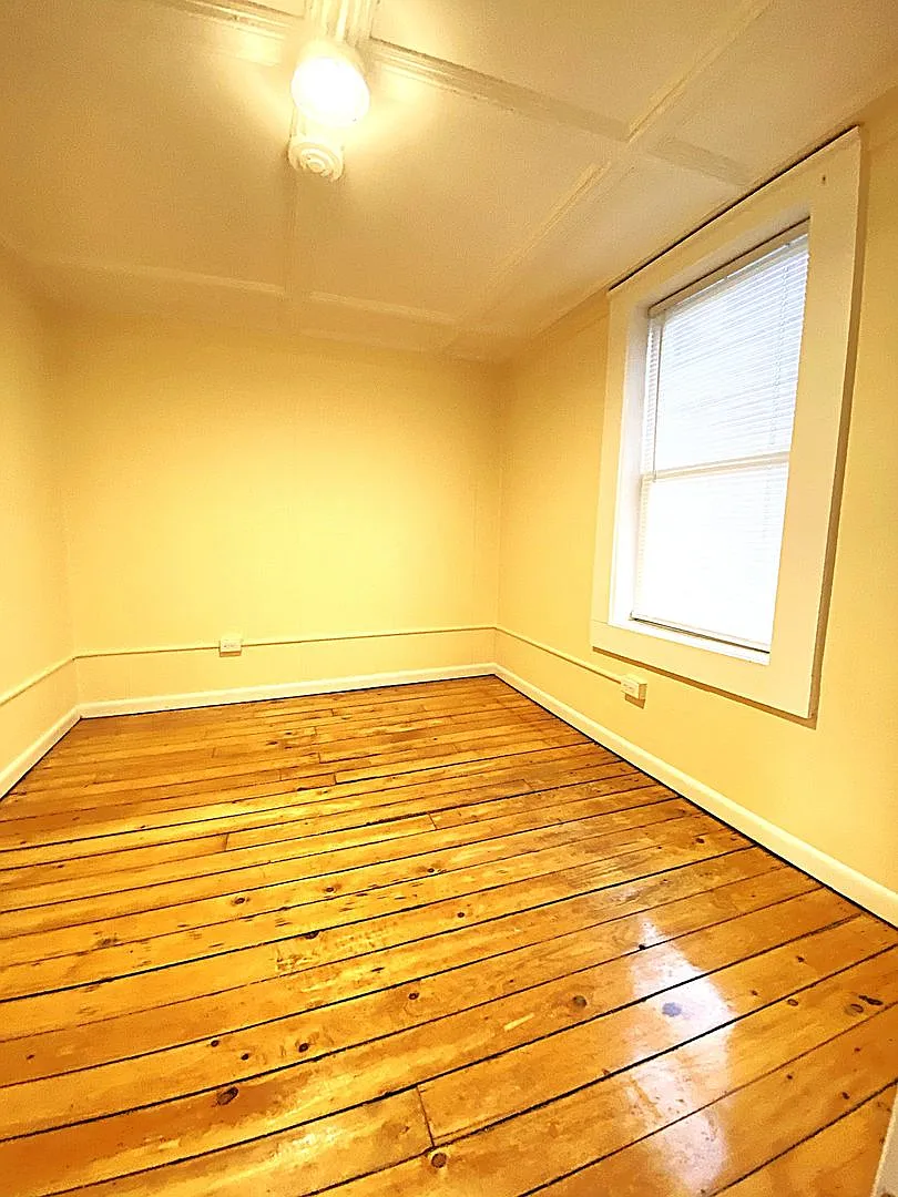 47 Willow St — Photo 3