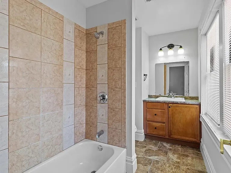 3410 Virginia Ave — Photo 11