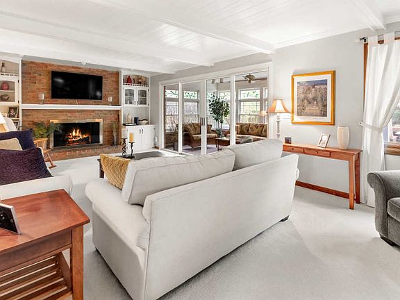 5th image of 6125 Karrer Pl