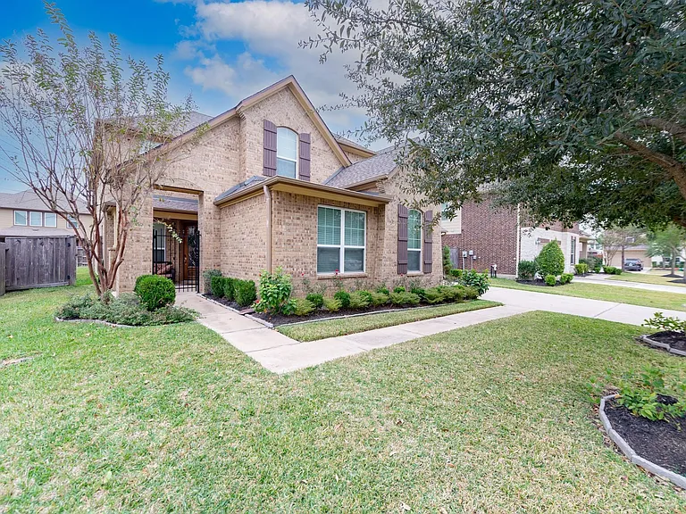 27110 Cardiff Rocks Dr — Photo 1