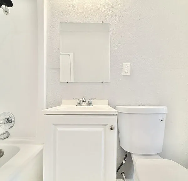 711 18th Ave S #2 — Photo 31