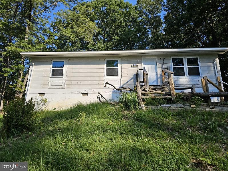 1st image of 6805 Bambi Ct