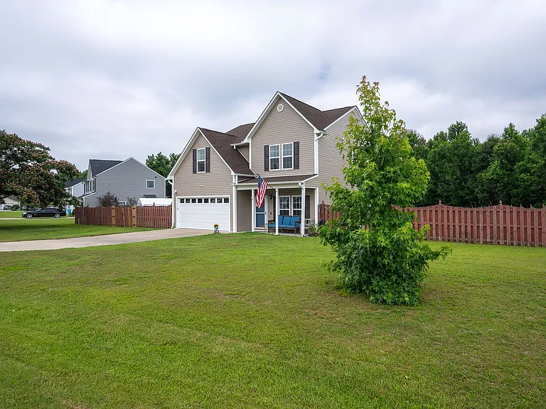 108 Willard Way — Photo 4