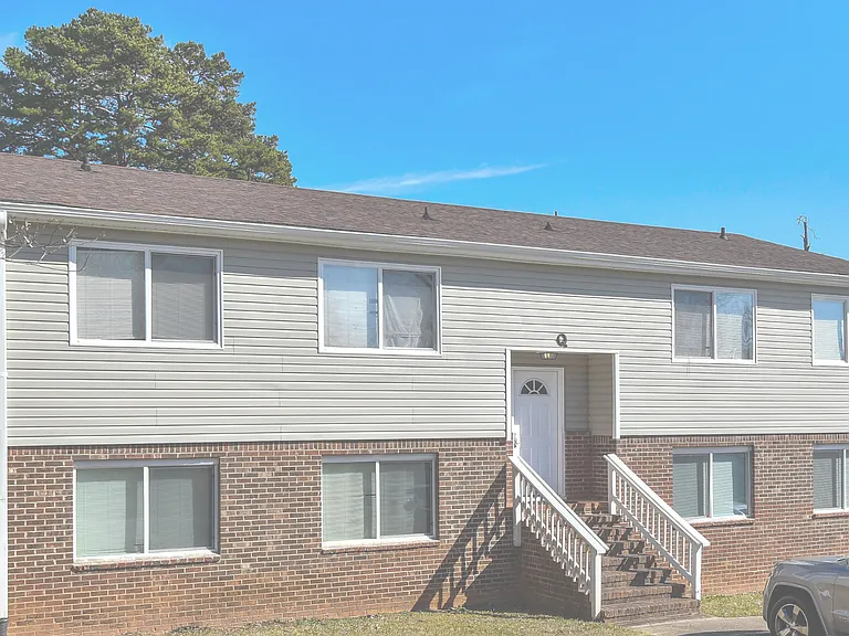 3139 Longbow Dr — Photo 2