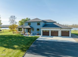 9730 Island Rd, Bismarck, ND 58503