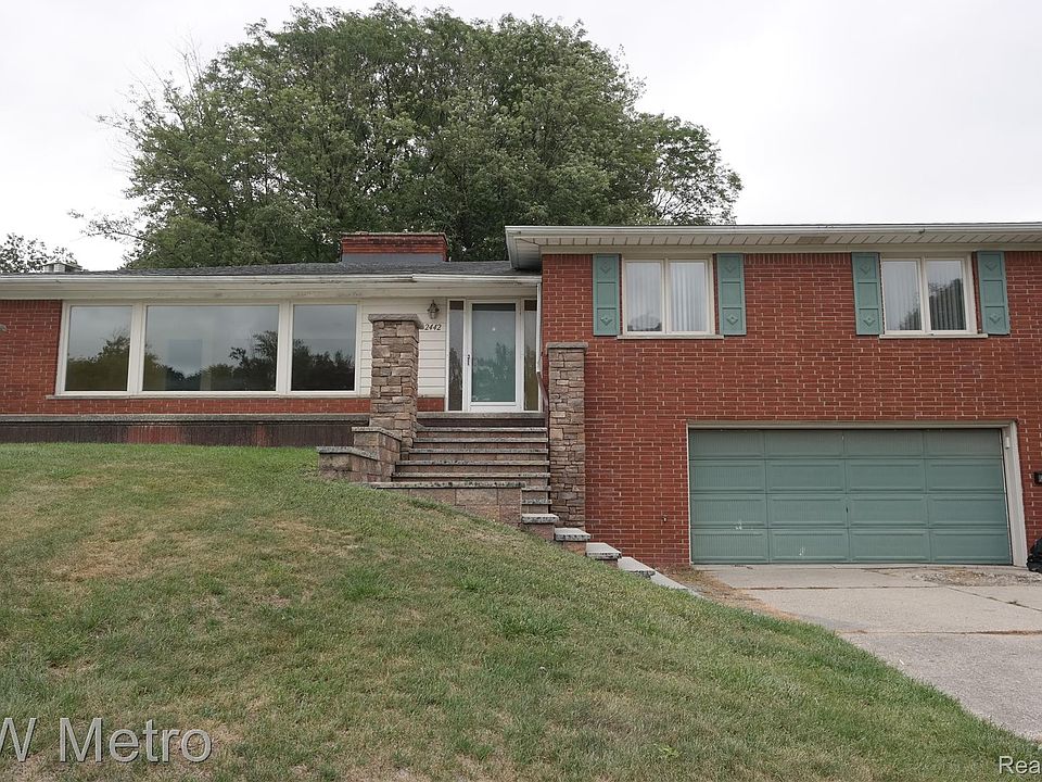 1st image of 2442 Vinsetta Blvd