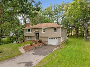 11 Glance Rd, Windham, NH 03087