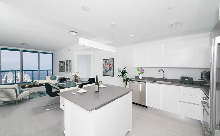 1110 Brickell Bay Dr #5311 — Photo 3