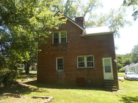 4th image of 1100 Edmunds St