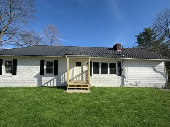 215 N 1st St, Harrodsburg, KY 40330