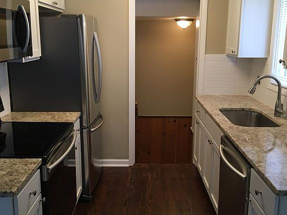 3rd image of 3144 Ellwood Ave