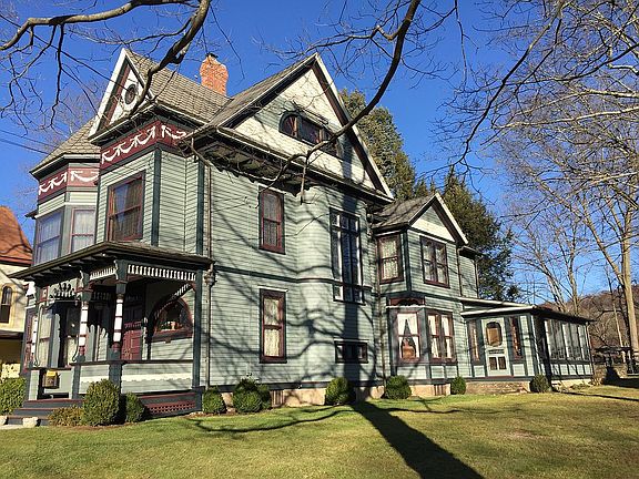 Belleflower Mansionette