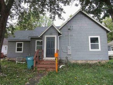 716 10th St, Osawatomie, KS, 66064