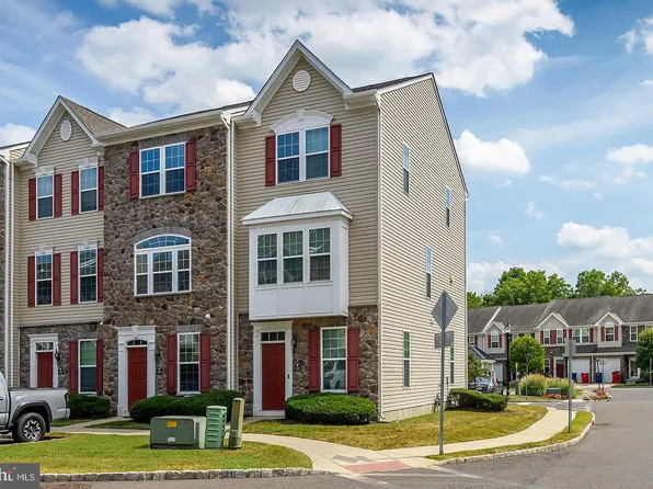 2 Tylers Ct, Somerdale, NJ 08083