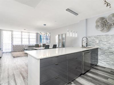 3725 S Ocean Dr APT 1407, Hollywood, FL, 33019