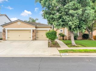 2782 Poe Ave, Clovis, CA 93611