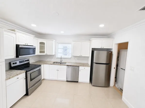 1306 S 29th Ave, Hollywood, FL 33020