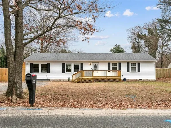 7504 Bellehaven Drive, Gloucester Point, VA 23062