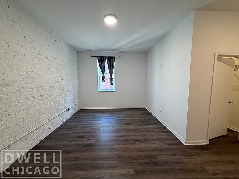 2500 S Wabash Ave #201 — Photo 13