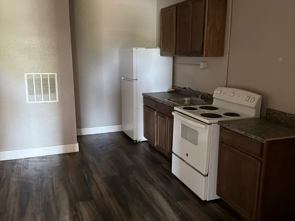 122 N Main St #C, Granby, MO 64844