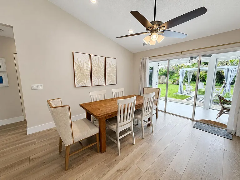 341 Suwanee Ave — Photo 14