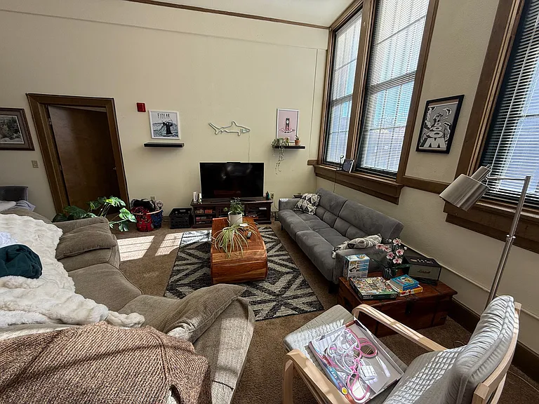 East High Apartments — Photo 62