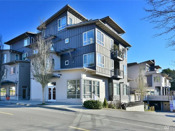 123 Bjune Dr SE, Bainbridge Island, WA 98110