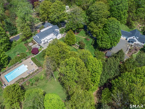 3rd image of 20 Lounsbury Road