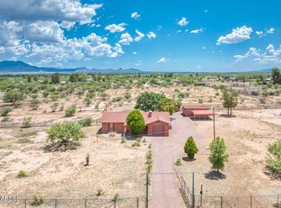 10616 E Waters Rd, Hereford, AZ 85615