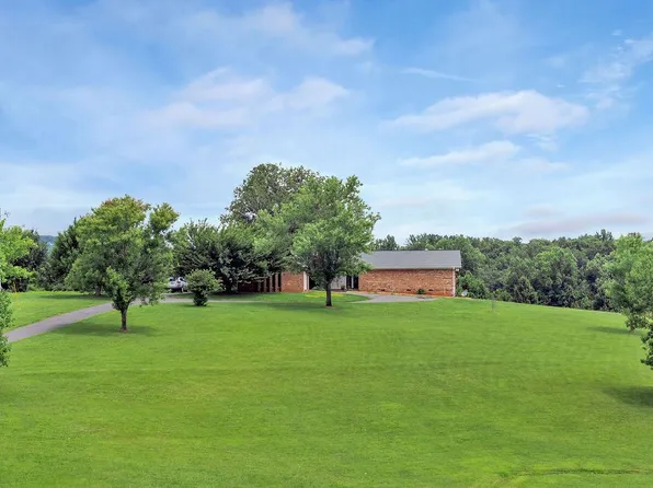 2409 Lake Albemarle Rd, Charlottesville, VA 22901