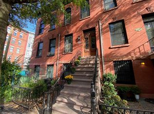 220 13th St, Hoboken, NJ 07030